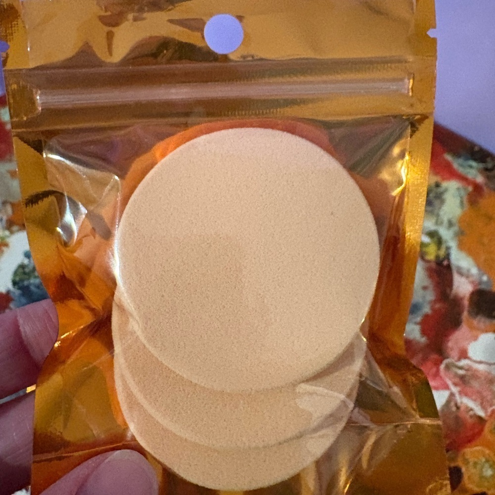 Luxury Makeup Sponge Set - Picture 2 of 2